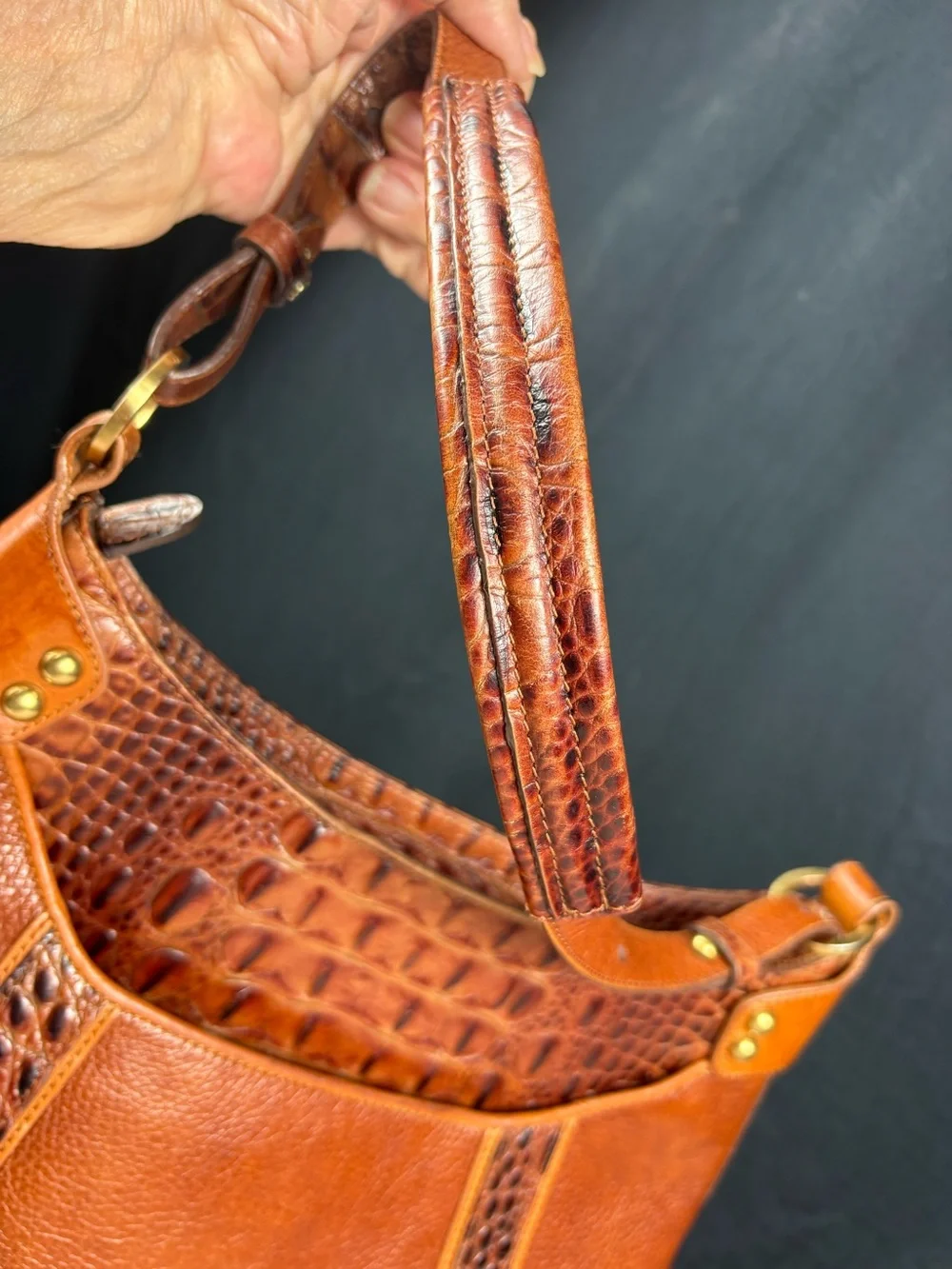 Brahmin 103692 Vintage Cognac Croc Embossed Leather Shoulder Bag Purse EUC
